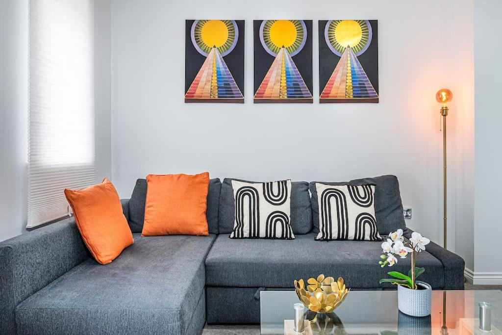 Reading 2-Bed Apartment & Parking Bagian luar foto